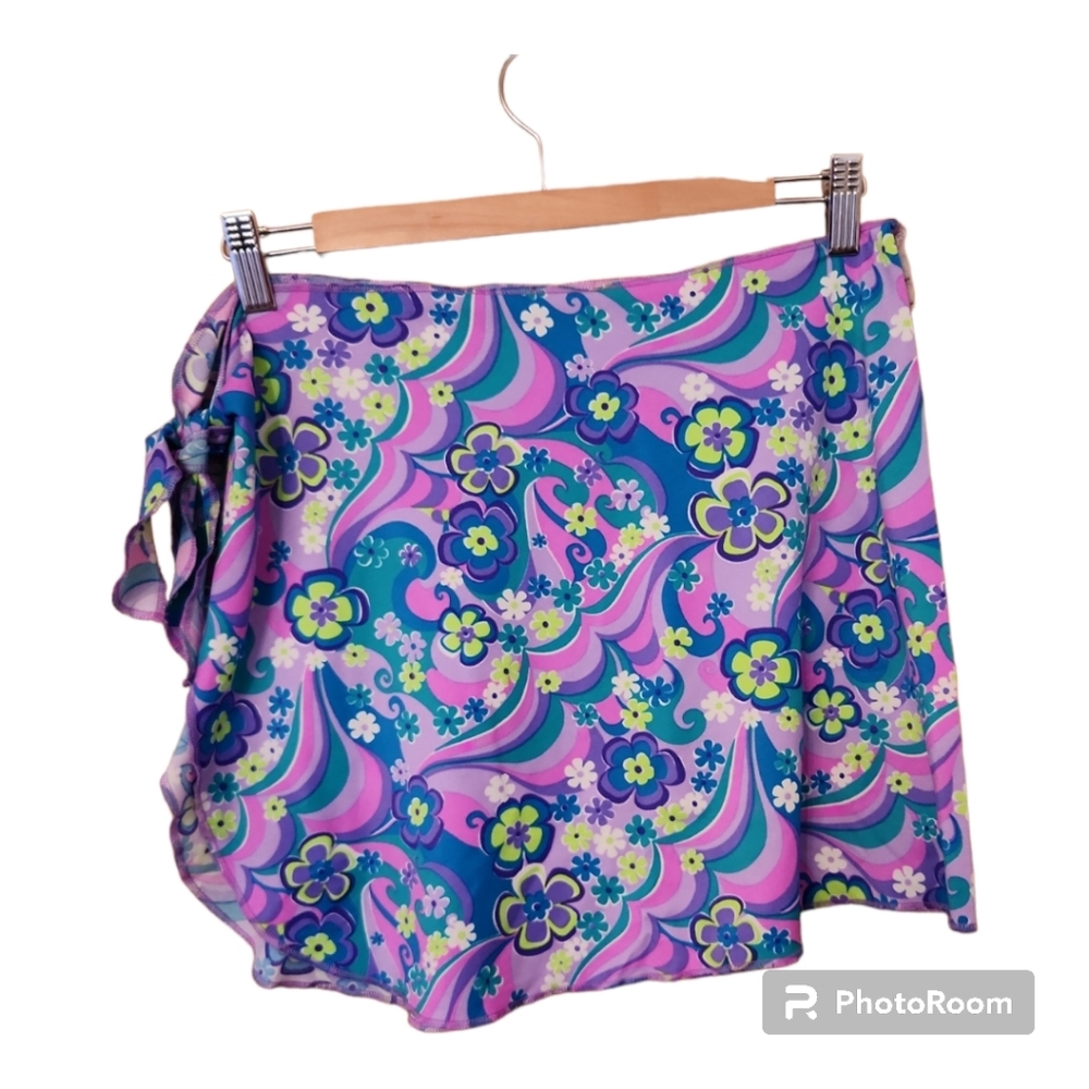 NWOT Swimsuit Wrap
